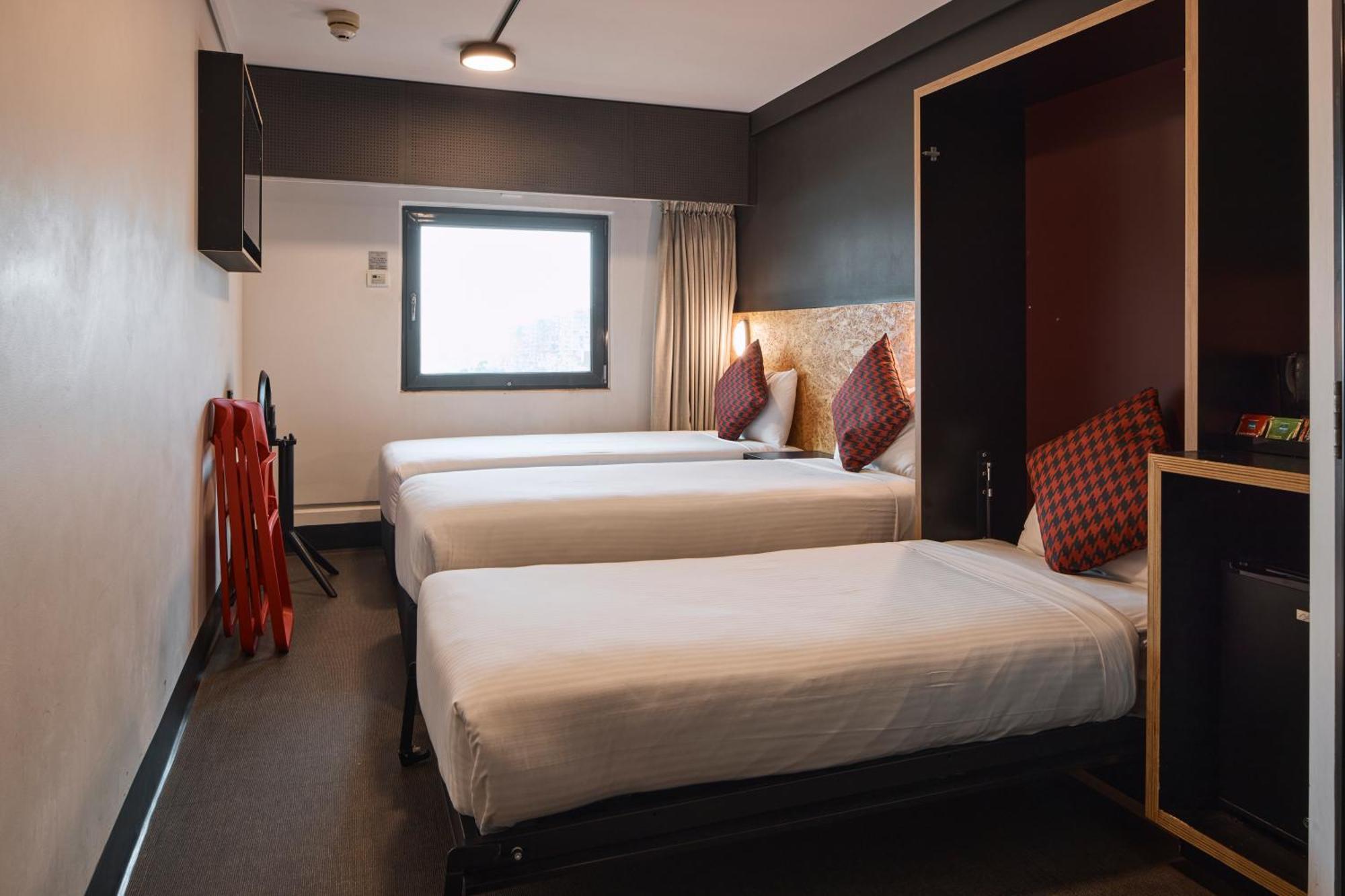 Ibis Budget Sydney East Exterior photo